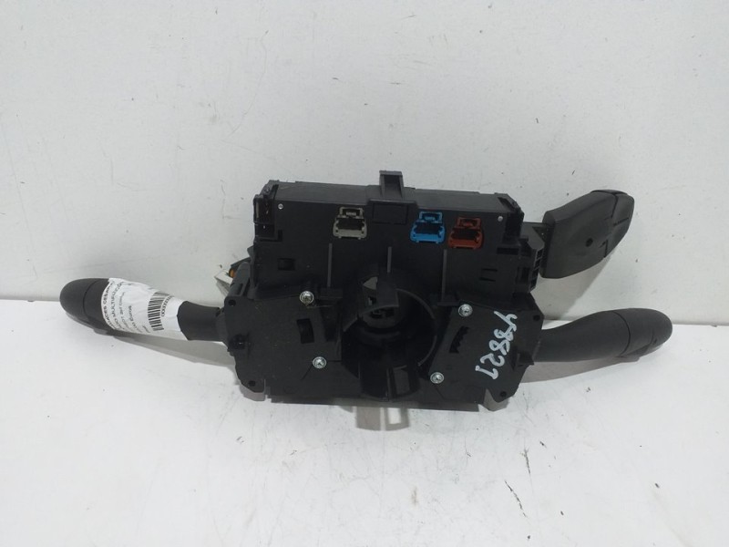 Recambio de mando multifuncion para peugeot 207 confort referencia OEM IAM 96661305XT  