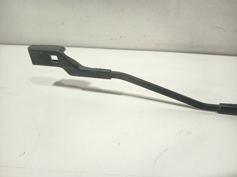 Recambio de brazo limpia delantero izquierdo para ford kuga i 2.0 tdci referencia OEM IAM 1722098  