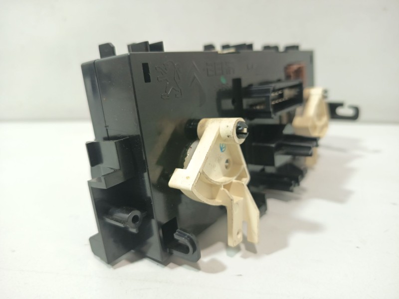 Recambio de mando calefaccion / aire acondicionado para citroën c3 ii (sc_) 1.2 vti 82 referencia OEM IAM 78510001  