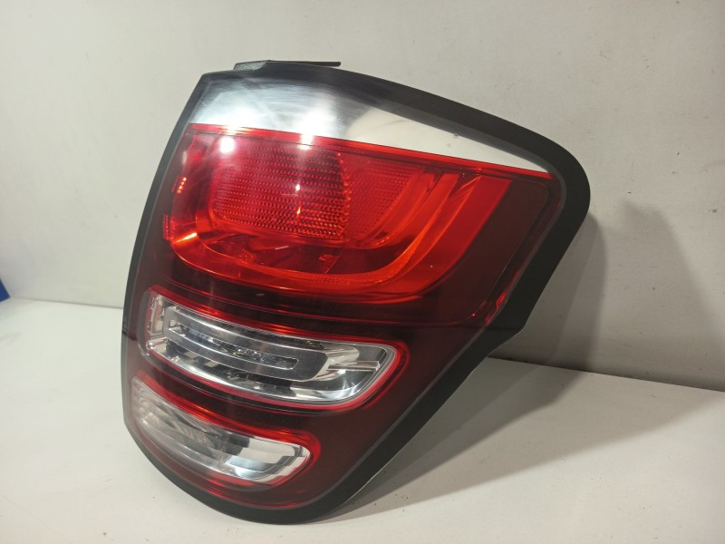 Recambio de piloto trasero derecho para citroën c3 ii (sc_) 1.2 vti 82 referencia OEM IAM 9803928480  