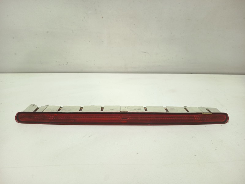 Recambio de luz central de freno para seat leon (1p1) comfort limited referencia OEM IAM 8P0945097  