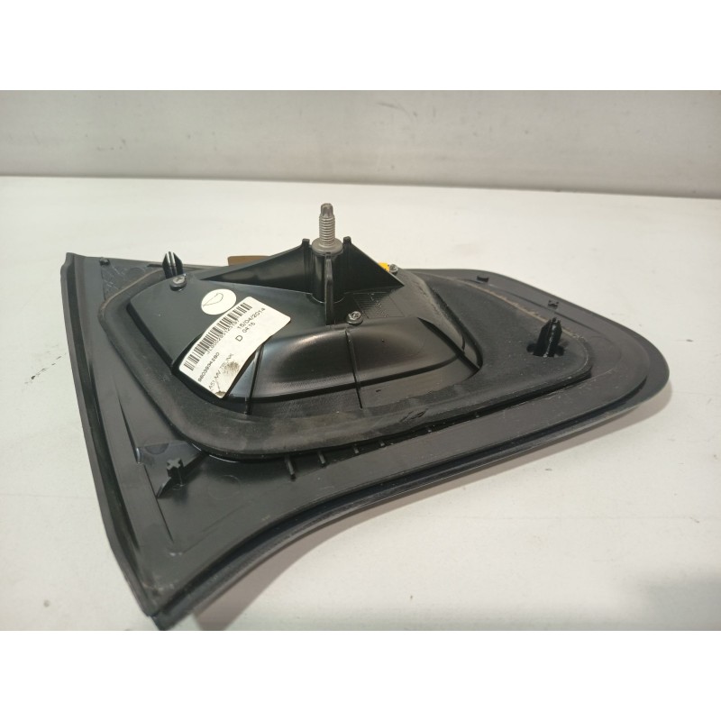 Recambio de piloto porton trasero derecho para citroën c3 ii (sc_) 1.2 vti 82 referencia OEM IAM 9803934280  