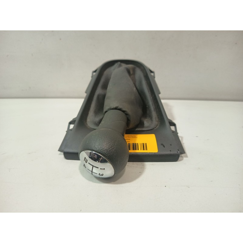 Recambio de pomo palanca cambio para citroën c3 ii (sc_) 1.2 vti 82 referencia OEM IAM 96841605  