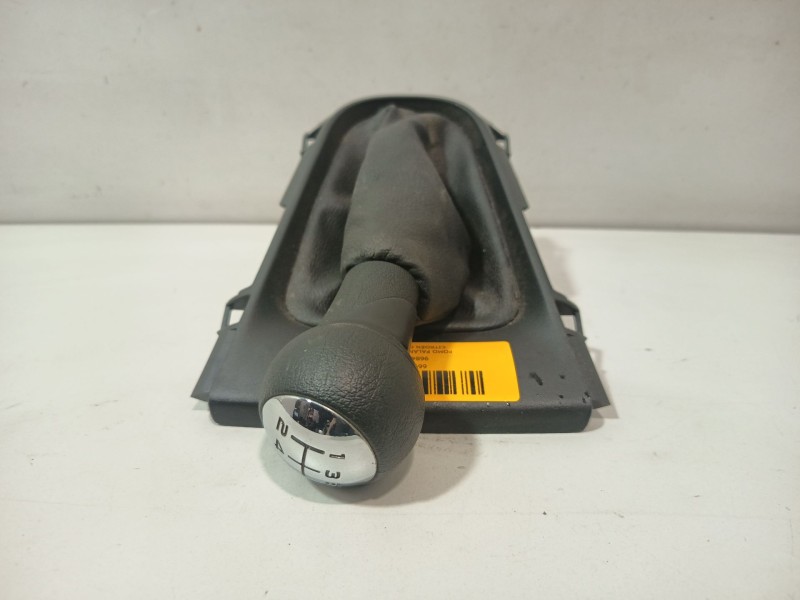 Recambio de pomo palanca cambio para citroën c3 ii (sc_) 1.2 vti 82 referencia OEM IAM 96841605  