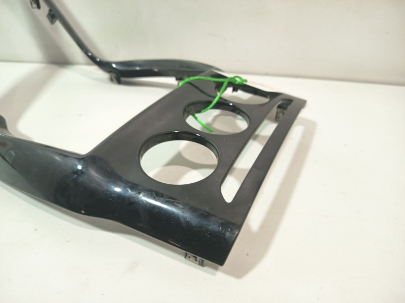 Recambio de consola central para citroën c3 ii (sc_) 1.2 vti 82 referencia OEM IAM 9801578777  