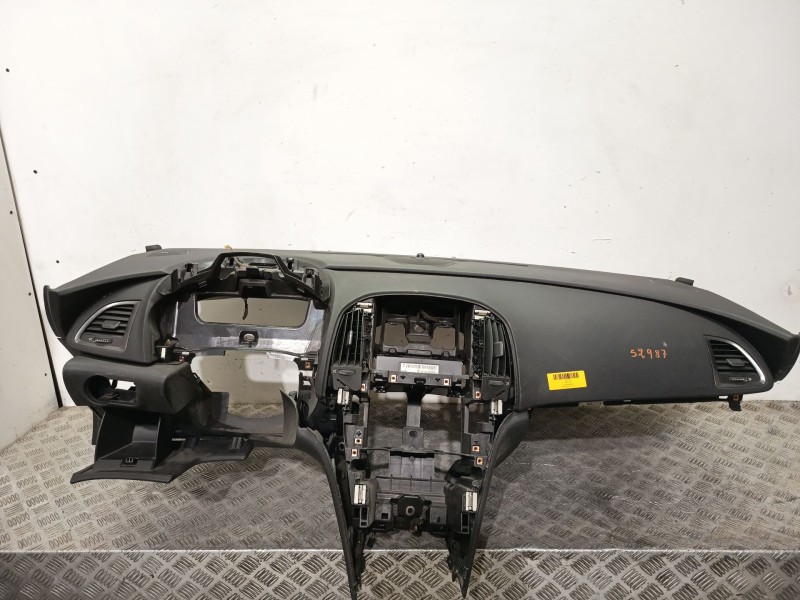 Recambio de salpicadero para opel astra j (p10) 1.6 (68) referencia OEM IAM 39021702  