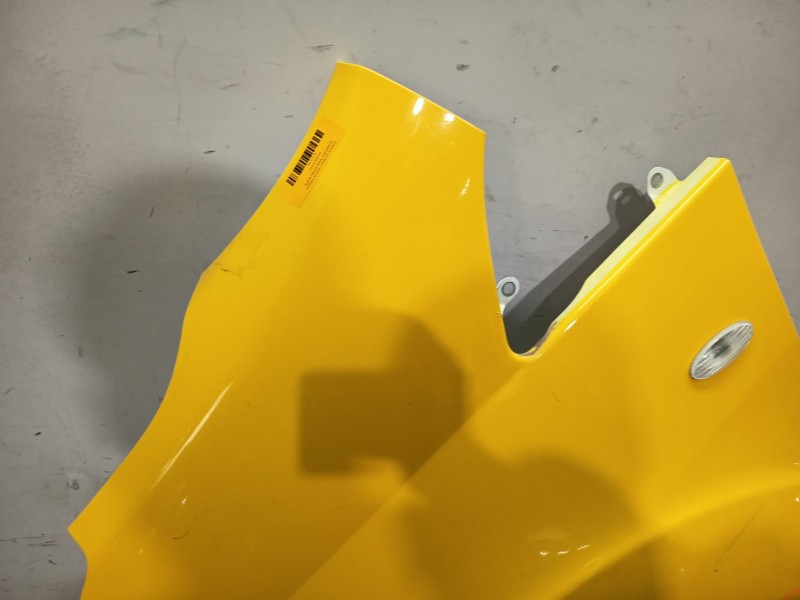 Recambio de aleta delantera izquierda para nissan nv200 / evalia autobús e-nv (me0m) referencia OEM IAM F31014FAMA  