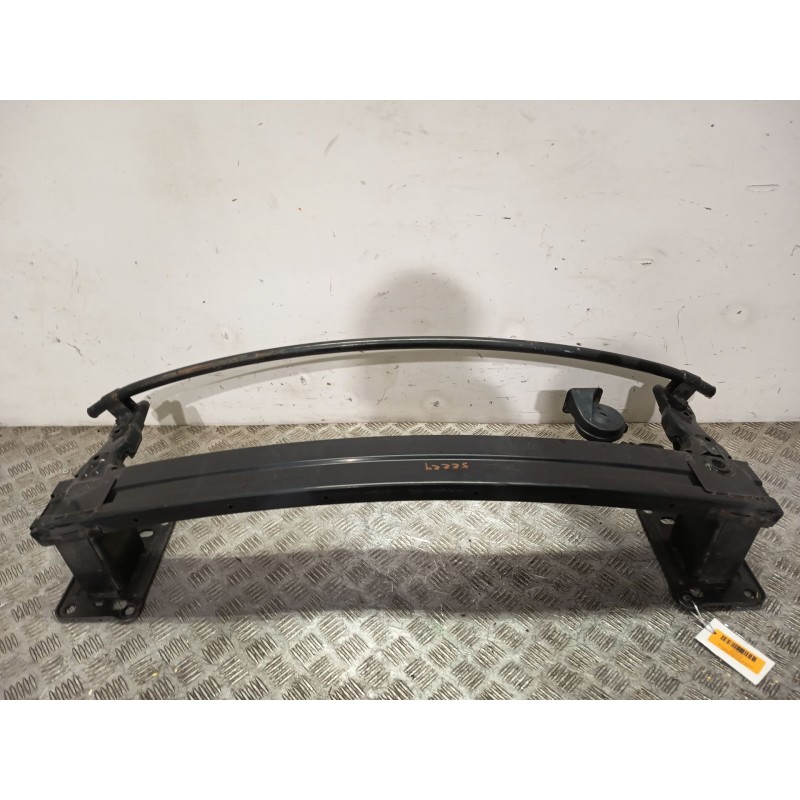 Recambio de refuerzo paragolpes delantero para kia cee´d sportswagon (jd) 1.6 crdi 110 referencia OEM IAM 86530A2000  