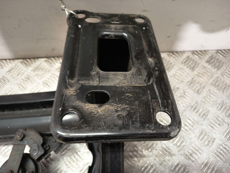 Recambio de refuerzo paragolpes delantero para kia cee´d sportswagon (jd) 1.6 crdi 110 referencia OEM IAM 86530A2000  