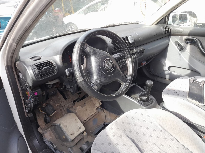 seat toledo ii (1m2) del año 2001