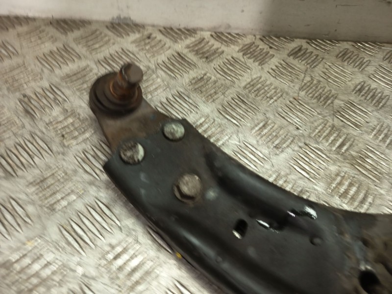 Recambio de brazo suspension inferior delantero derecho para kia cee´d sportswagon (jd) 1.6 crdi 110 referencia OEM IAM 54501A26