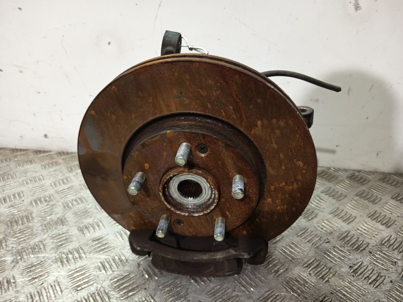 Recambio de mangueta delantera derecha para kia cee´d sportswagon (jd) 1.6 crdi 110 referencia OEM IAM 51716A6000  