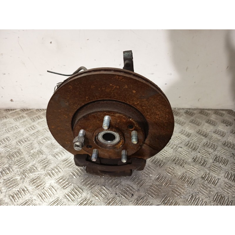 Recambio de mangueta delantera izquierda para kia cee´d sportswagon (jd) 1.6 crdi 110 referencia OEM IAM 51715A6000  