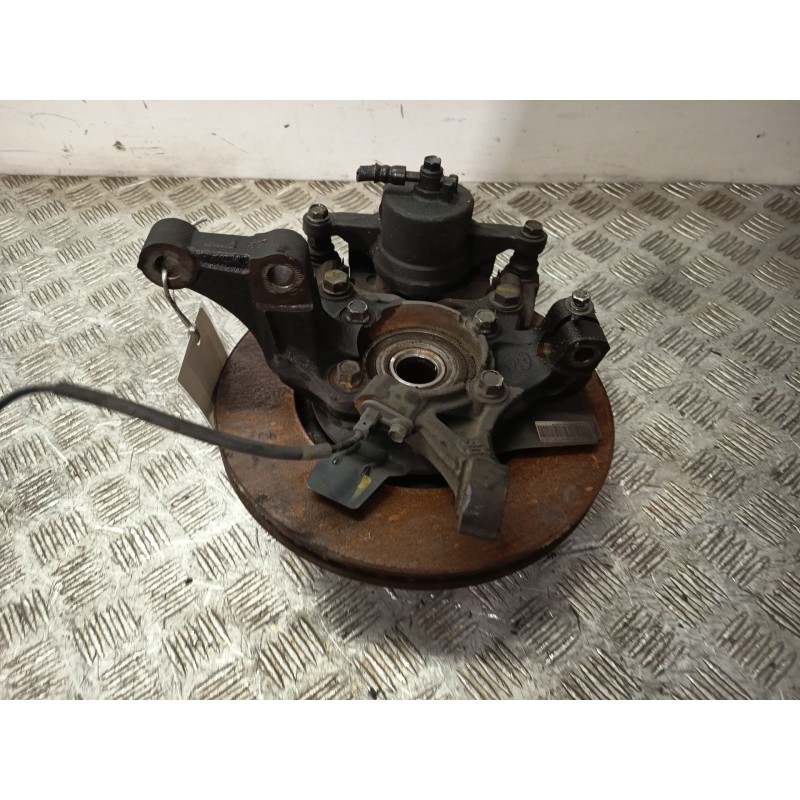 Recambio de mangueta delantera izquierda para kia cee´d sportswagon (jd) 1.6 crdi 110 referencia OEM IAM 51715A6000  