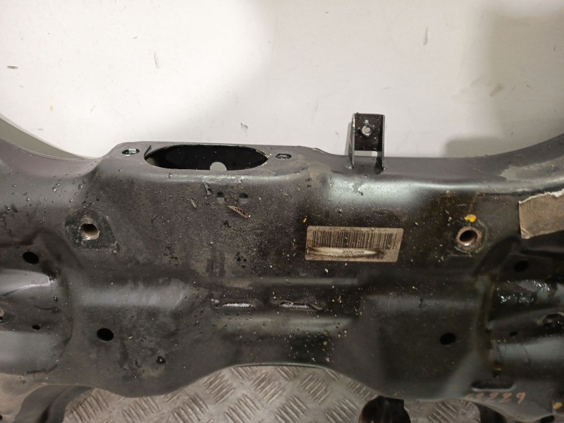 Recambio de puente delantero para kia cee´d sportswagon (jd) 1.6 crdi 110 referencia OEM IAM 62400A6105  