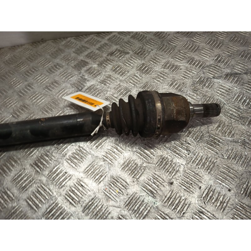 Recambio de transmision delantera derecha para kia cee´d sportswagon (jd) 1.6 crdi 110 referencia OEM IAM 49501A6100  