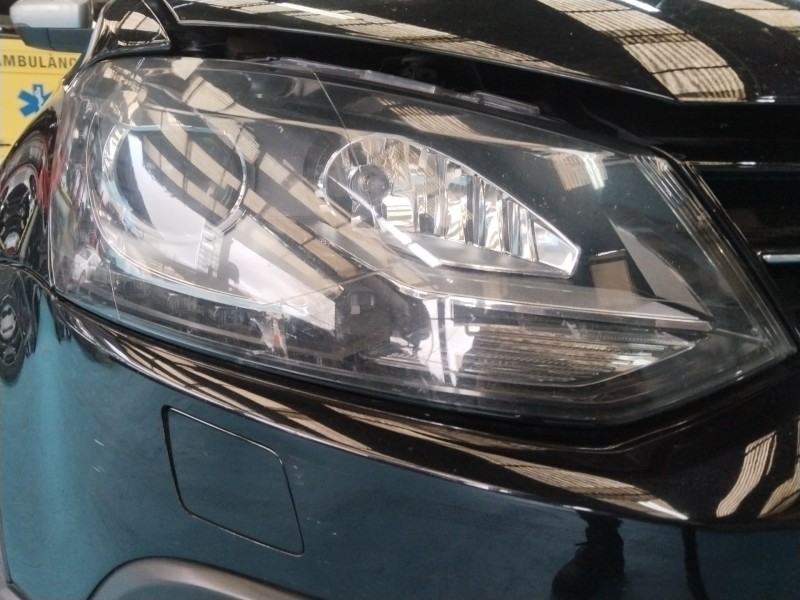 Recambio de faro derecho para volkswagen polo v (6r1, 6c1) 1.6 tdi referencia OEM IAM 6R1941040D  