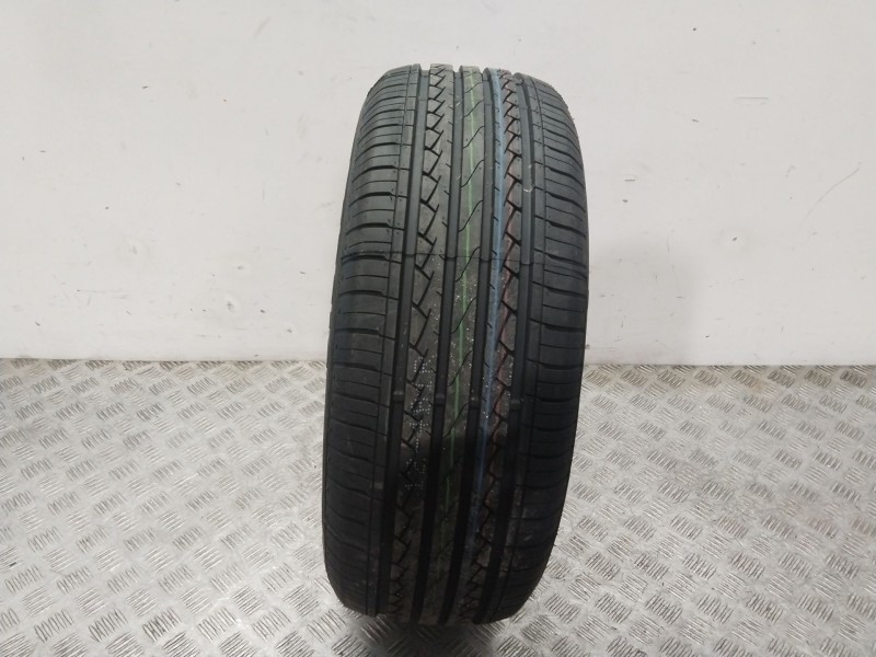 Recambio de neumatico para material nuevo referencia OEM IAM 205/55R16  COMFORSER