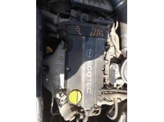 opel corsa c (x01) del año 2002 2