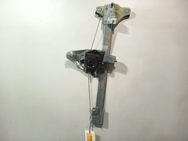 Recambio de elevalunas delantero derecho para dacia duster (hm_) 1.5 dci 115 (hmad) referencia OEM IAM 807201952R  