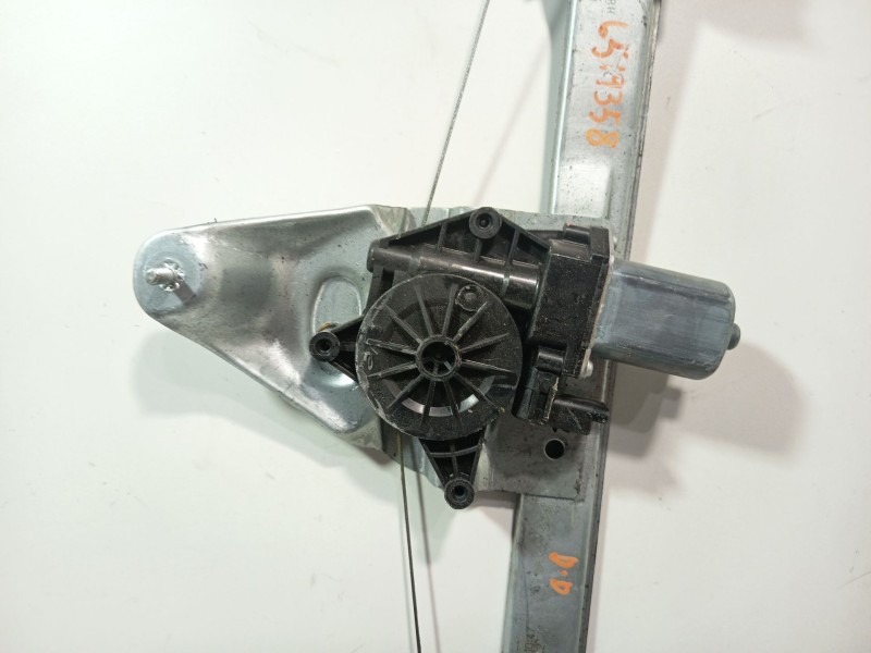 Recambio de elevalunas delantero derecho para dacia duster (hm_) 1.5 dci 115 (hmad) referencia OEM IAM 807201952R  