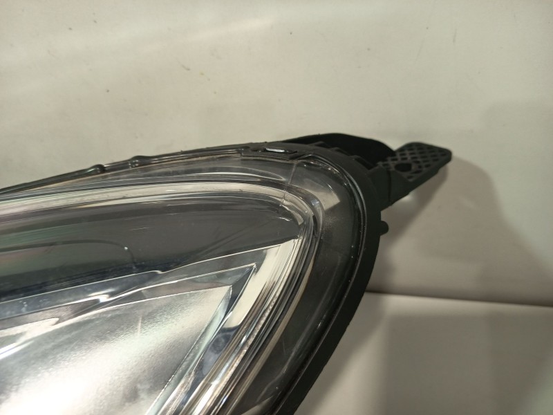 Recambio de faro izquierdo para citroën c3 ii (sc_) 1.2 vti 82 referencia OEM IAM 9677038280  