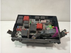 Recambio de caja reles / fusibles para opel corsa d (s07) 1.2 (l08, l68) referencia OEM IAM 13252921  