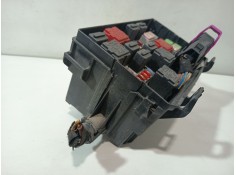 Recambio de caja reles / fusibles para opel corsa d (s07) 1.2 (l08, l68) referencia OEM IAM 13252921   2