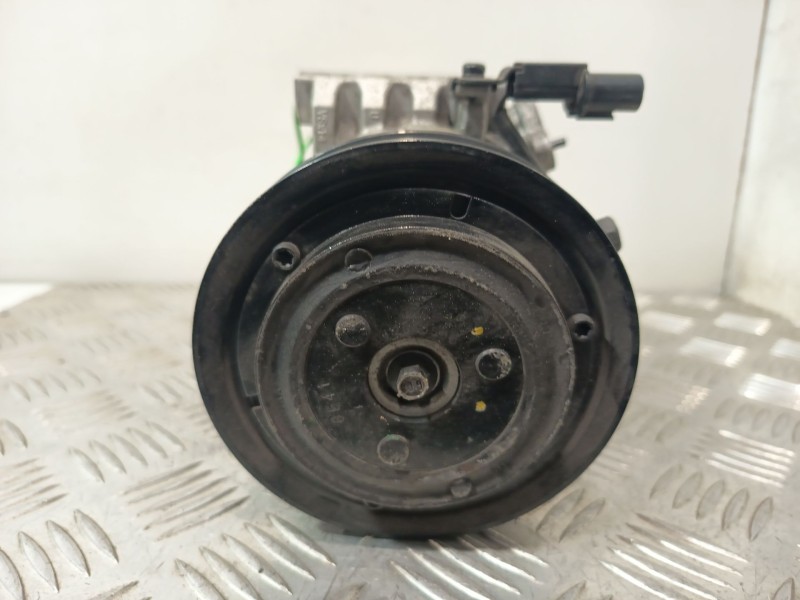 Recambio de compresor aire acondicionado para kia cee´d sportswagon (jd) 1.6 crdi 110 referencia OEM IAM 97701A6700 F500JDCCE09 