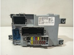 Recambio de caja reles / fusibles para fiat doblo autobús (263_) 1.6 d multijet (263axn1b) referencia OEM IAM 00520646330  