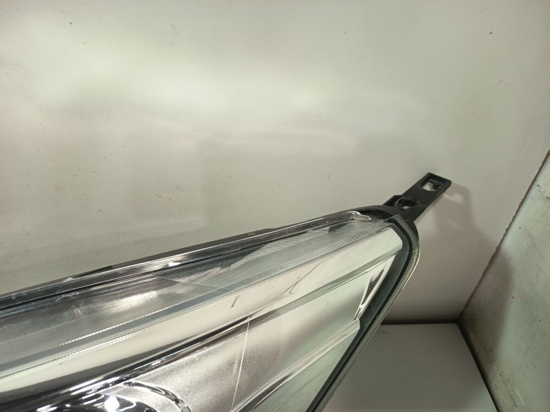 Recambio de faro izquierdo para nissan nv200 / evalia autobús e-nv (me0m) referencia OEM IAM 260604FA0A  