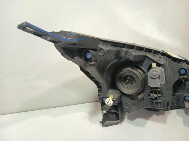 Recambio de faro izquierdo para nissan nv200 / evalia autobús e-nv (me0m) referencia OEM IAM 260604FA0A  