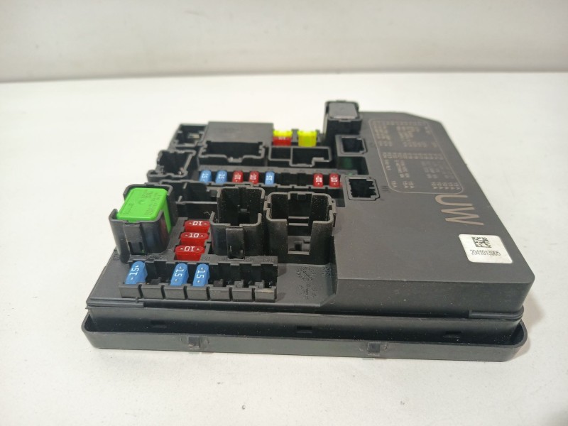 Recambio de caja reles / fusibles para nissan nv200 / evalia autobús e-nv (me0m) referencia OEM IAM 284B73NL5A  