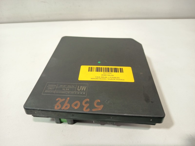 Recambio de caja reles / fusibles para nissan nv200 / evalia autobús e-nv (me0m) referencia OEM IAM 284B73NL5A  