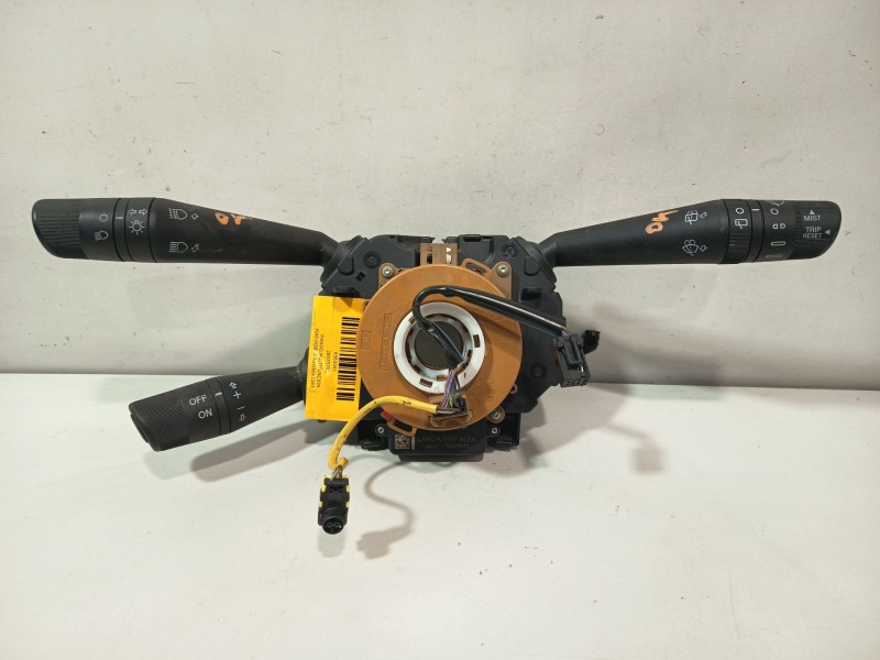 Recambio de mando multifuncion para fiat doblo autobús (263_) 1.6 d multijet (263axn1b) referencia OEM IAM 28575763  