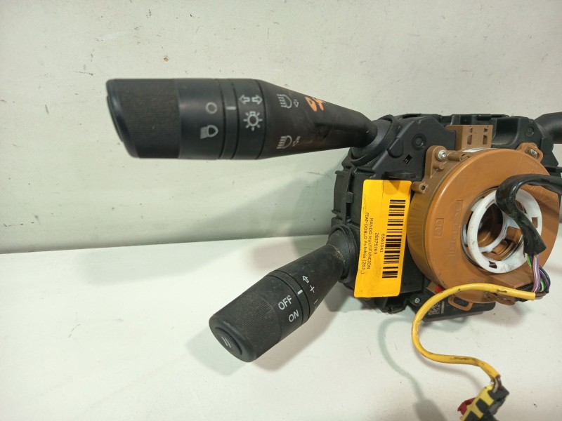 Recambio de mando multifuncion para fiat doblo autobús (263_) 1.6 d multijet (263axn1b) referencia OEM IAM 28575763  