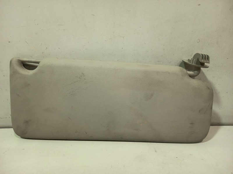 Recambio de parasol izquierdo para renault twingo ii (cn0_) 1.5 dci (cn0e) referencia OEM IAM 7700849117  