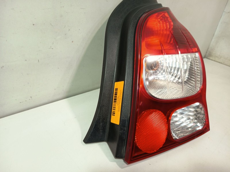 Recambio de piloto trasero derecho para renault twingo ii (cn0_) 1.5 dci (cn0e) referencia OEM IAM 8200387889  