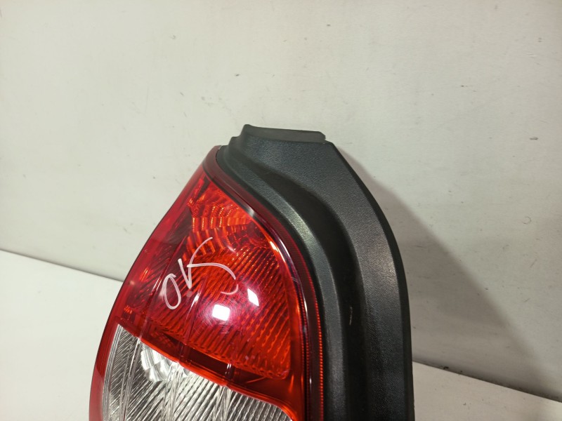 Recambio de piloto trasero izquierdo para renault twingo ii (cn0_) 1.5 dci (cn0e) referencia OEM IAM 8200387888  