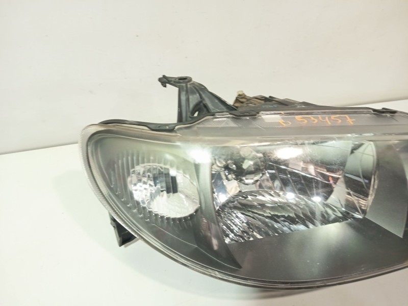 Recambio de faro derecho para mazda 323 f vi hatchback (bj) 2.0 td referencia OEM IAM BJ1V51030B  