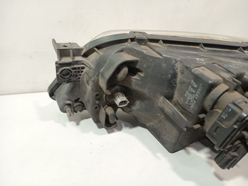 Recambio de faro derecho para mazda 323 f vi hatchback (bj) 2.0 td referencia OEM IAM BJ1V51030B  