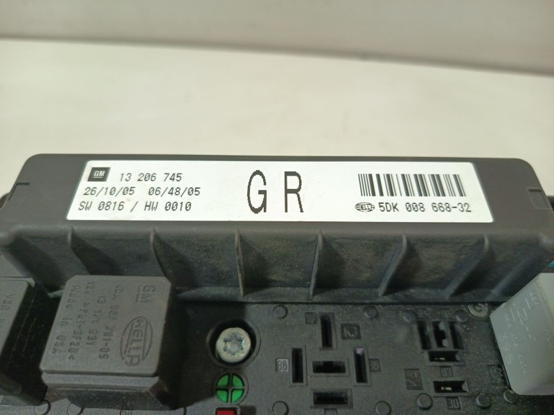Recambio de caja reles / fusibles para opel astra h (a04) 1.7 cdti (l48) referencia OEM IAM 13208748  