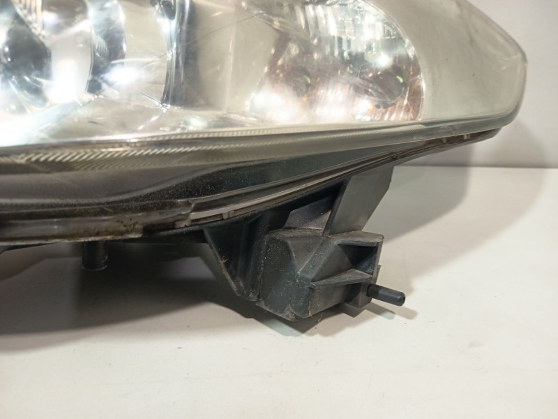 Recambio de faro izquierdo para mazda 5 (cr) 2.0 cd (cr19) referencia OEM IAM CC30510L0D  