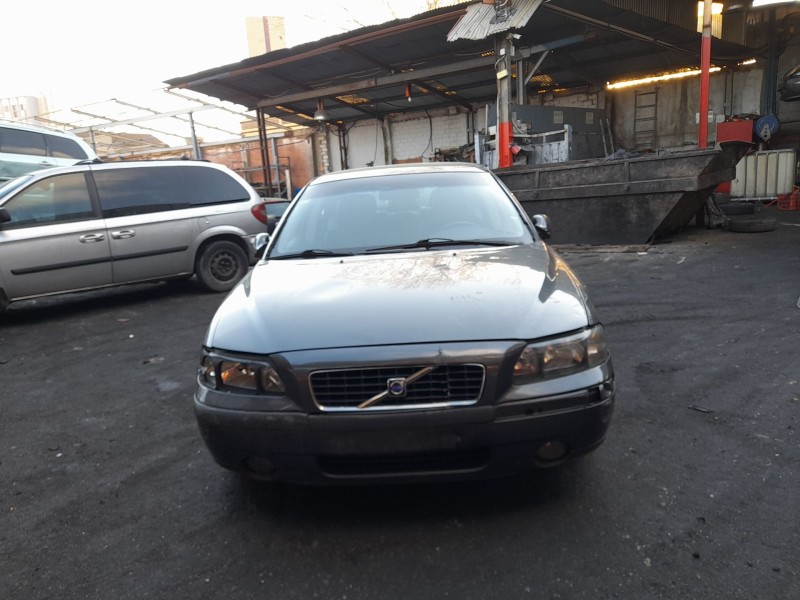 volvo s60 i (384) del año 2002