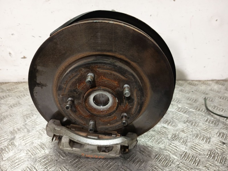 Recambio de mangueta delantera derecha para nissan nv200 / evalia autobús e-nv (me0m) referencia OEM IAM 400141KK0A  