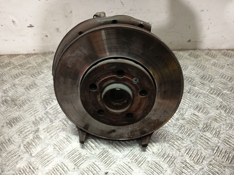 Recambio de mangueta delantera derecha para seat leon (1m1) 1.6 16 v referencia OEM IAM 1J0407256N  