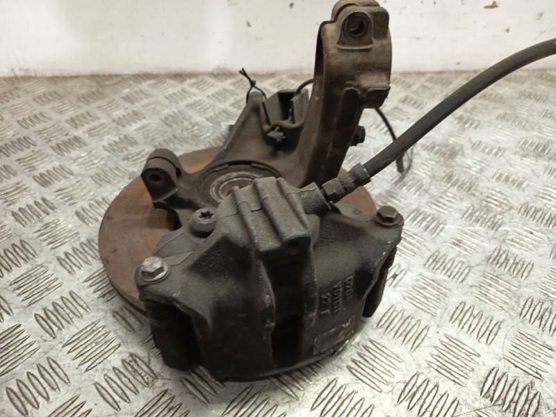 Recambio de mangueta delantera izquierda para peugeot 206 berlina xs referencia OEM IAM 364676  