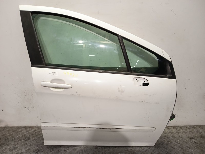 Recambio de puerta delantera derecha para peugeot 308 premium referencia OEM IAM 9004CC  