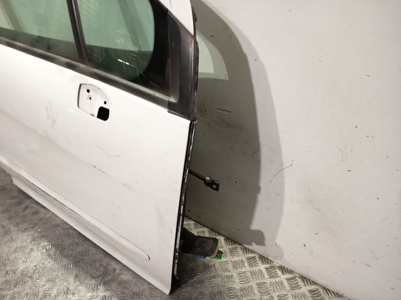 Recambio de puerta delantera derecha para peugeot 308 premium referencia OEM IAM 9004CC  