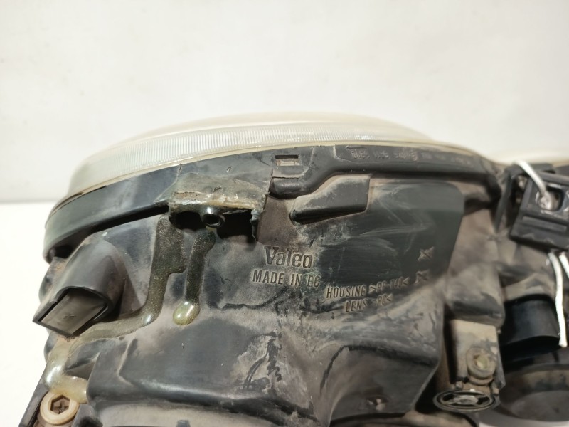 Recambio de faro izquierdo para volkswagen polo iv (9n_, 9a_) 1.4 16v referencia OEM IAM 6Q1941007M  